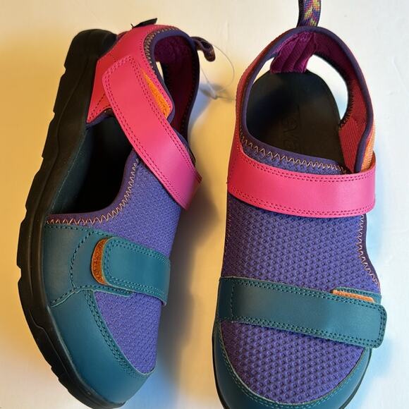 Teva Kids Durable  T hurricane Seekado Secure Strap Lightweight Sandals  Sz 5 - Picture 7 of 11